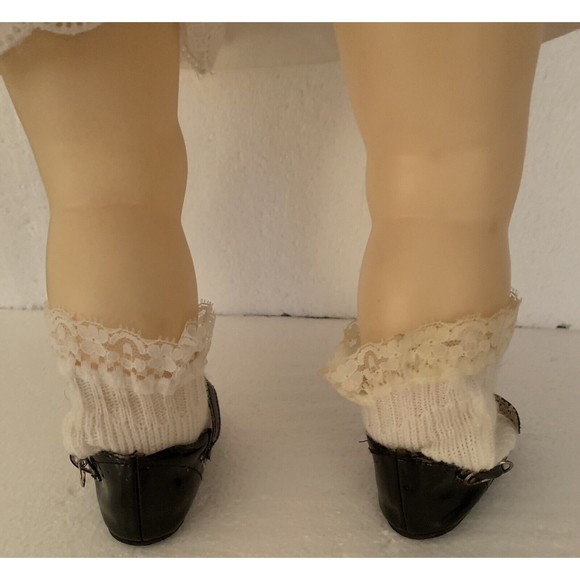 Vintage 1977 Suzanne Gibson Doll 22"  Outfit Socks Shoes  Taiwan READ CONDITION - Picture 9 of 12